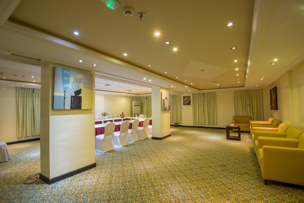 מוסקט Caesar Hotel מראה חיצוני תמונה
