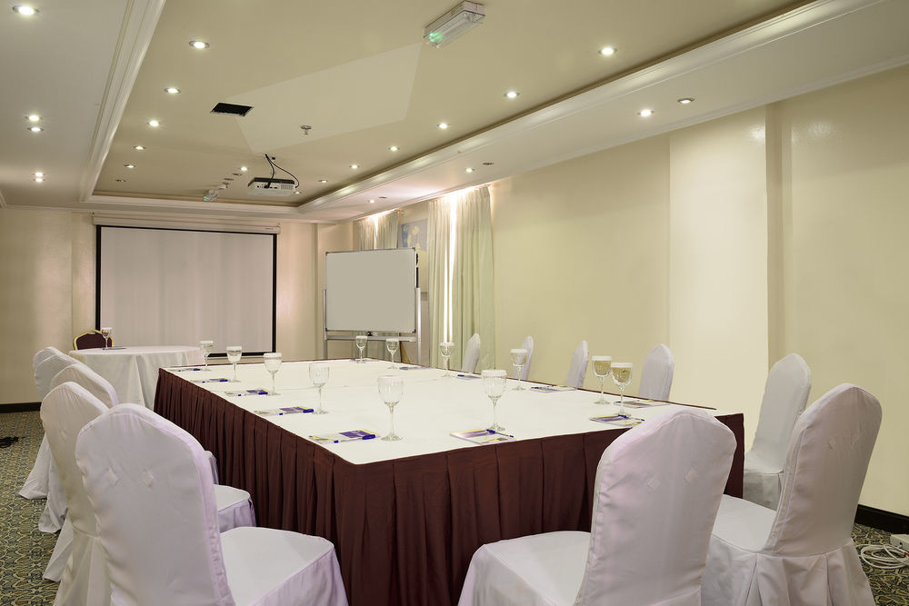 מוסקט Caesar Hotel מראה חיצוני תמונה