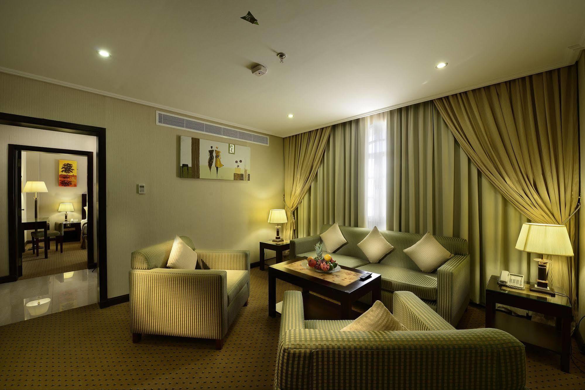מוסקט Caesar Hotel מראה חיצוני תמונה
