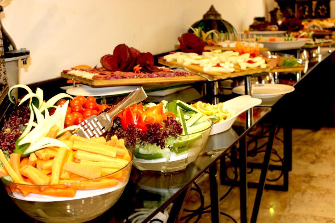 מוסקט Caesar Hotel מראה חיצוני תמונה